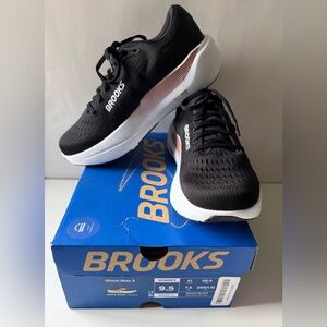 Brooks Women’s Ghost Max 3 - Black/Rose Gold Running Shoes Size 9.5